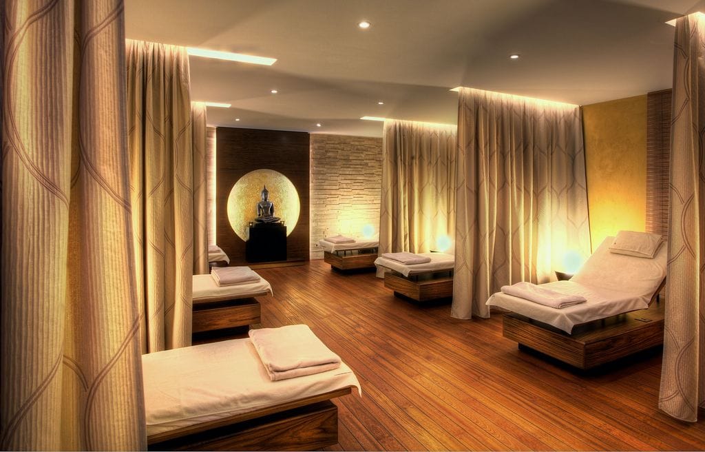 Антицеллюлитный массаж — как это работает? Антицеллюлитный массаж — как это работает?